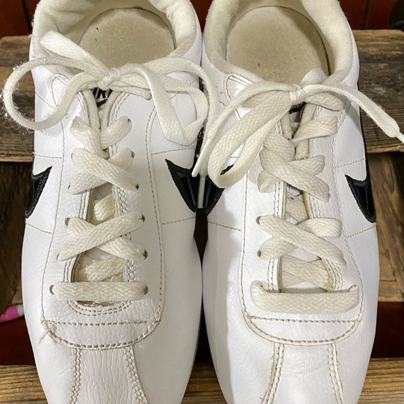 Nike Brand Stamina Low Classic Cheer Shoes Size 8 - Picture 3 of 6